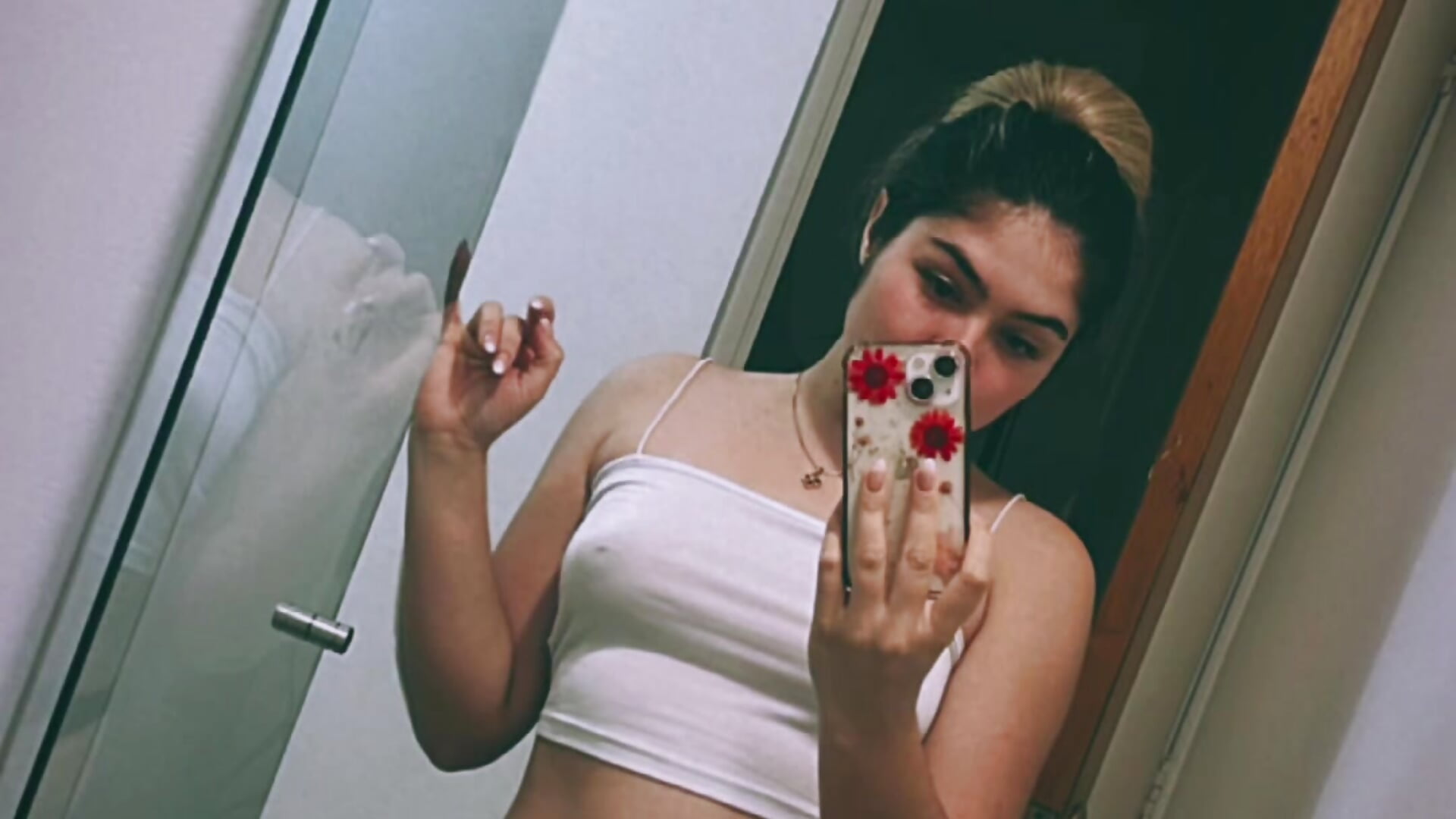 Memories — filmik Lau_Bee, modela(-lki) na kamerkach