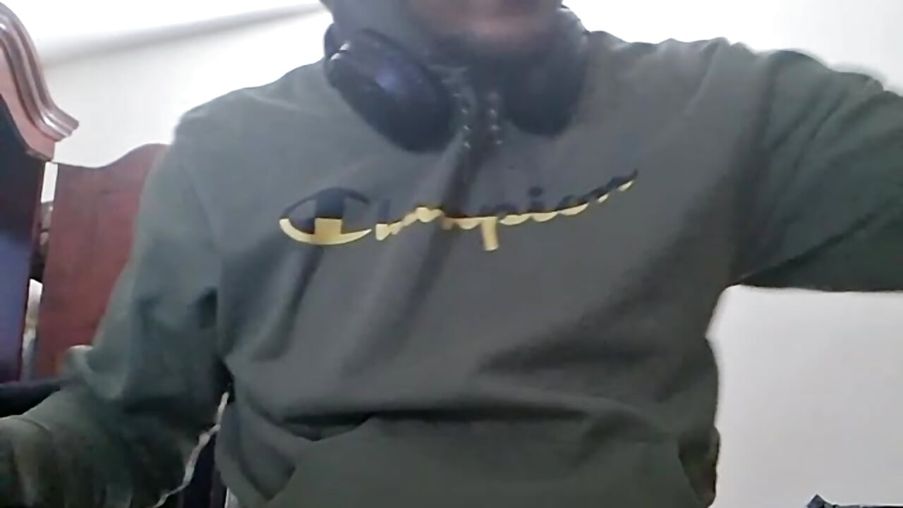 [6 Apr 16:39] Private Show - copy 6 Apr 23:45 - vídeo de la modelo de cam bigboytoy912