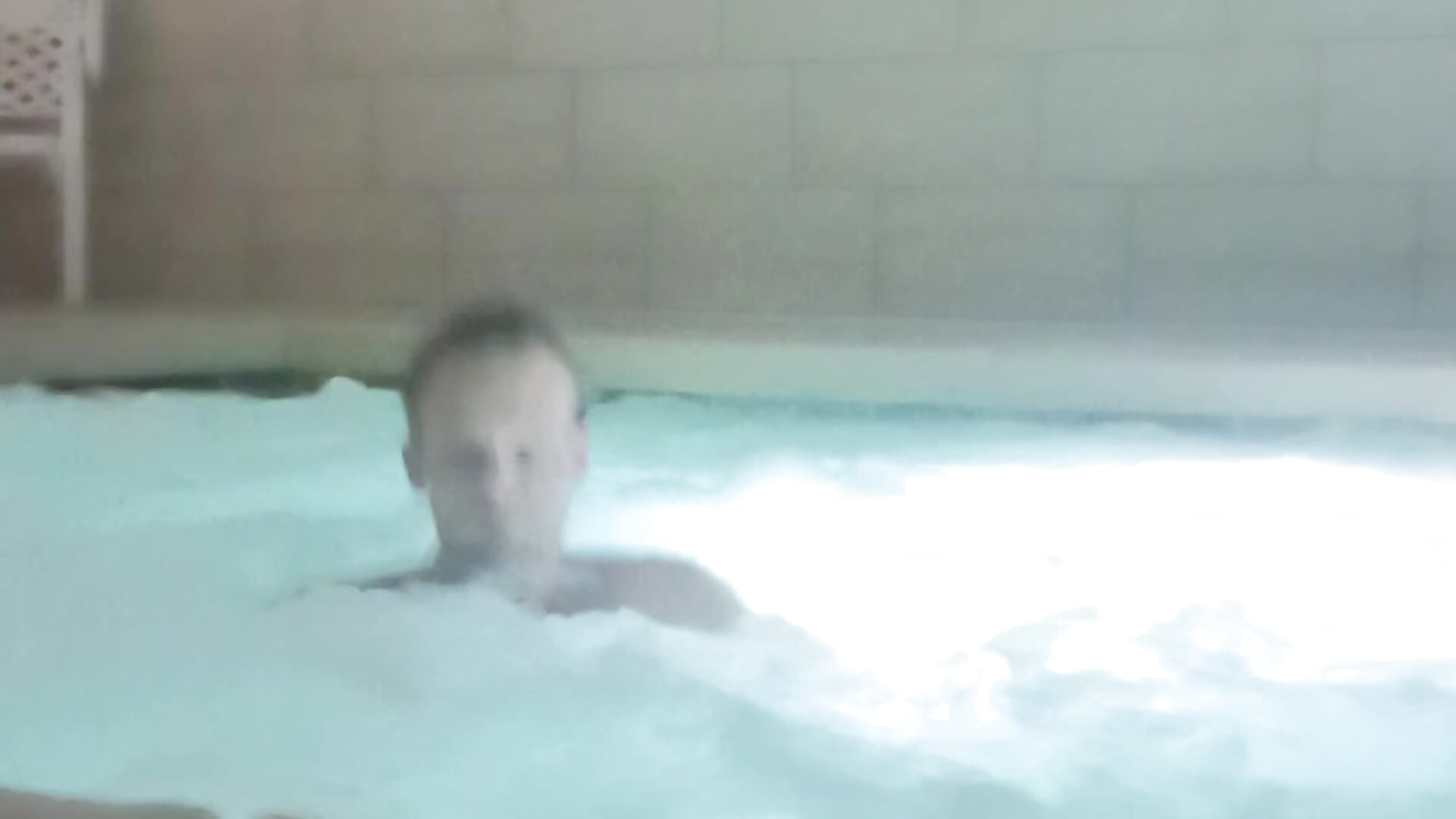 Public Hot Tub - video by bigraski1976