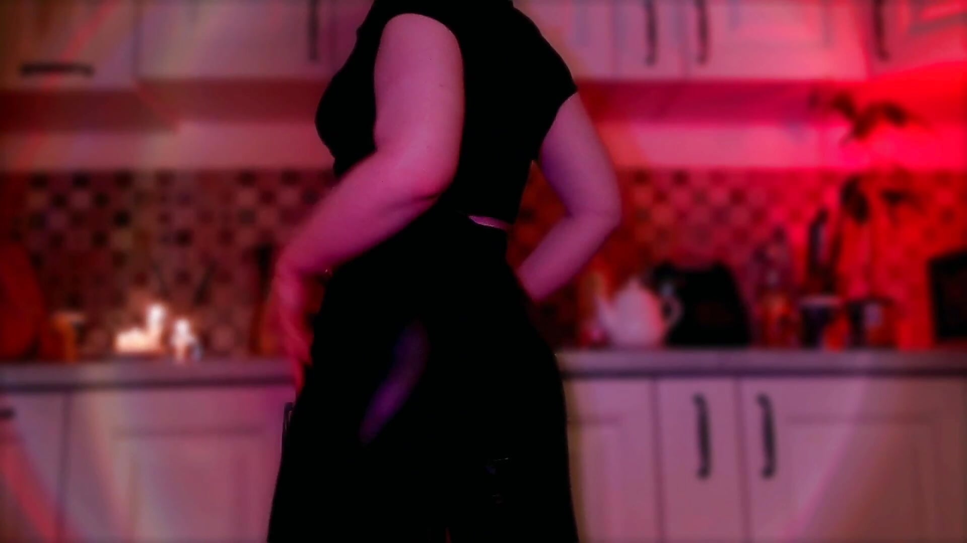 Is there latex on juicy ass lovers? 🍑 Listen for these slap sounds 💦