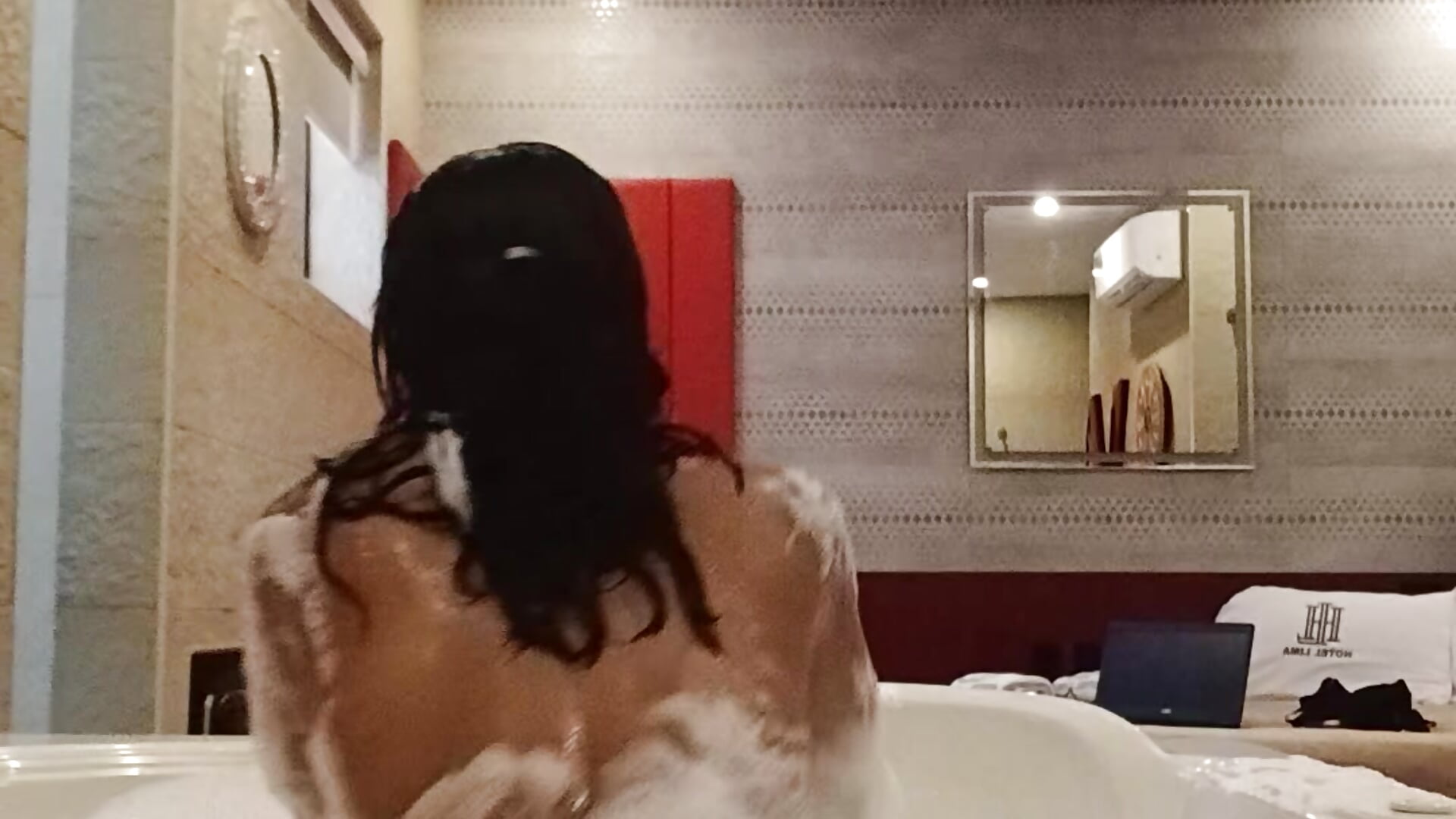 You were the only one missing so I could sit on top of your 🍆 and play with it 😈🍑 - Vídeo de Biancasantillana, modelo de vídeos