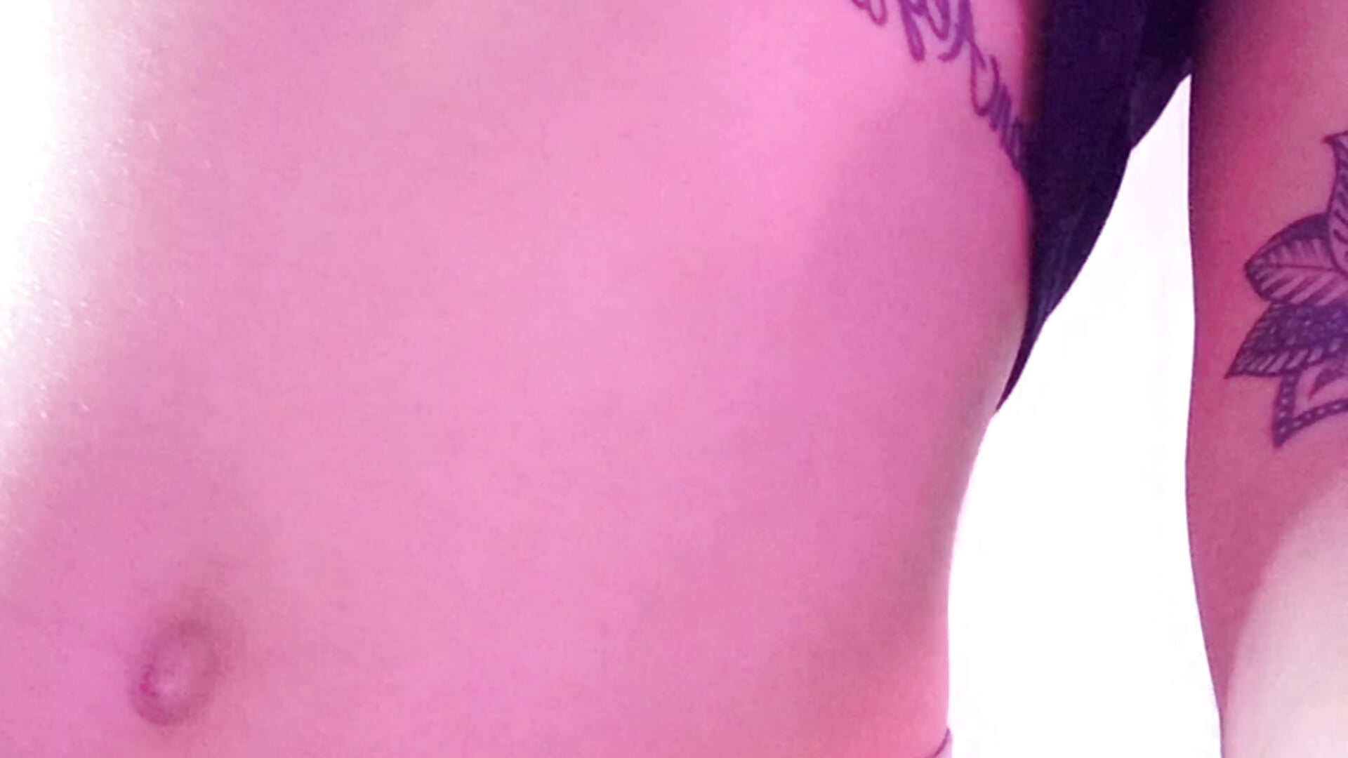 Beautiful tits - vídeo de la modelo de cam Charlee_pink