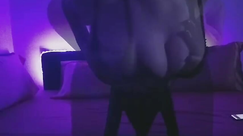 profile-intro-video-1749469354 – video af _BootyFrutti_