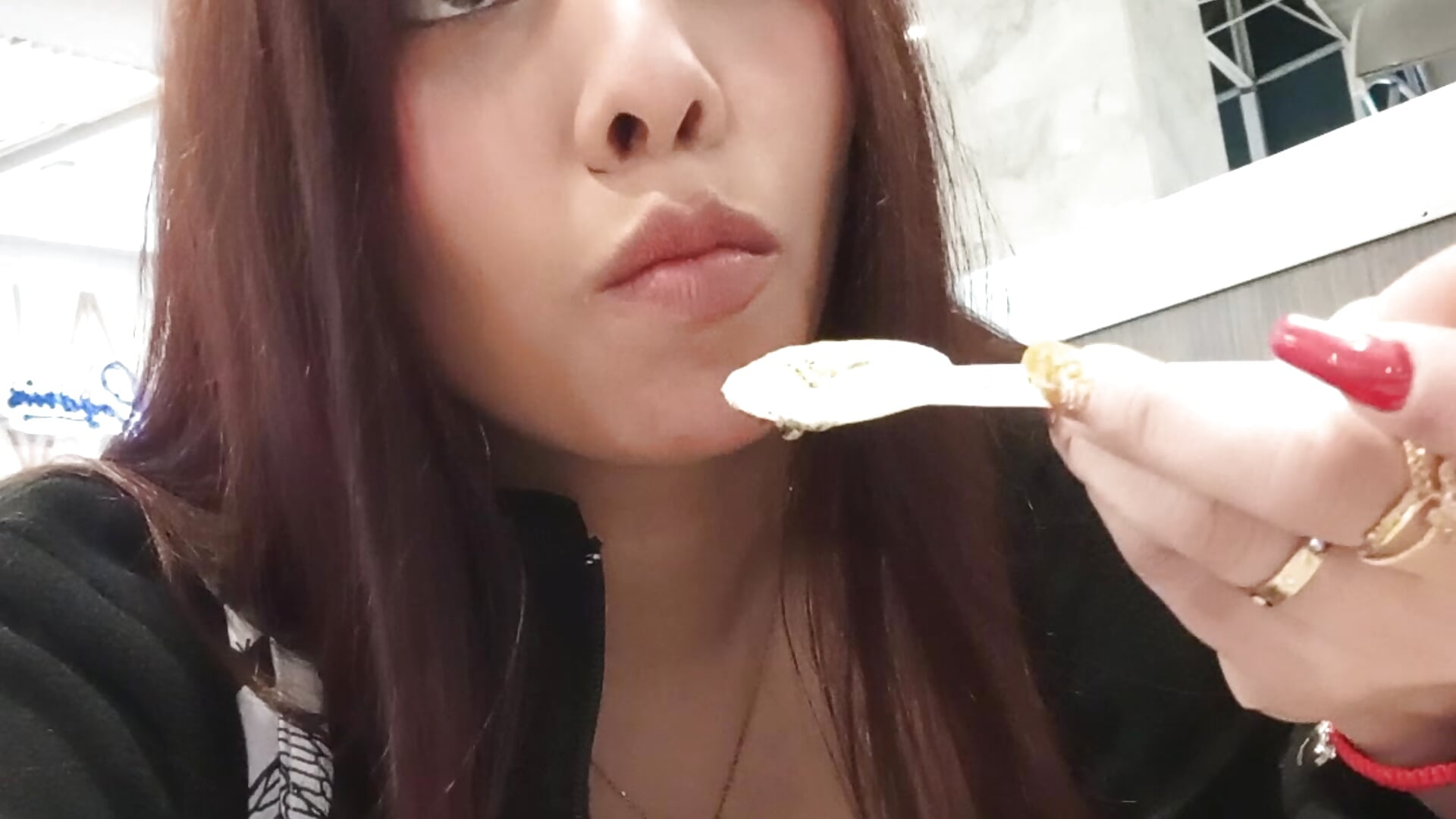 Cute💋 - video by LucyMartelli cam model