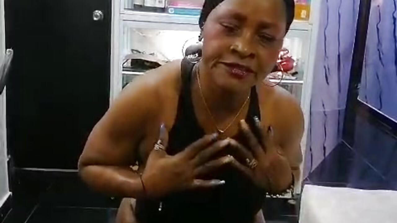 sexy - video by lola_hornei cam model