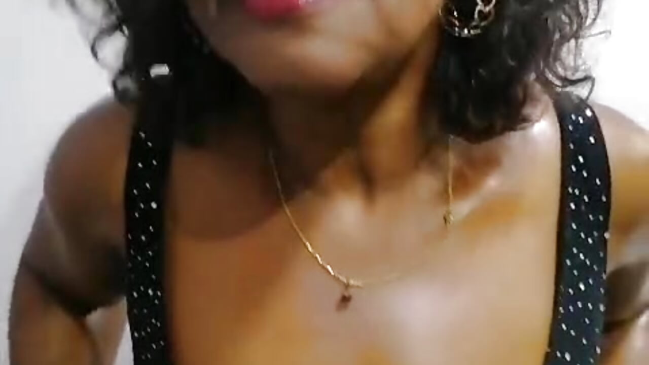 Dance sexy 🫦🥵 - vídeo de la modelo de cam lola_hornei