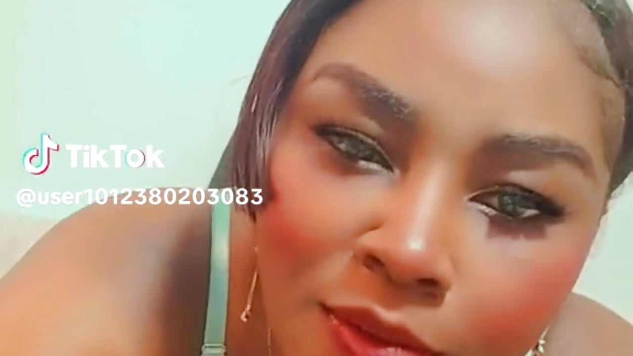 9852fa3f155697bd2e09c7ade4134688