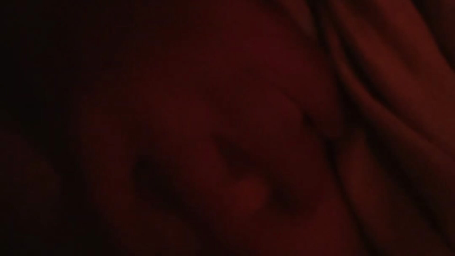 偷偷摸摸的摸摸－カメラキャストのyourbootygirlの動画