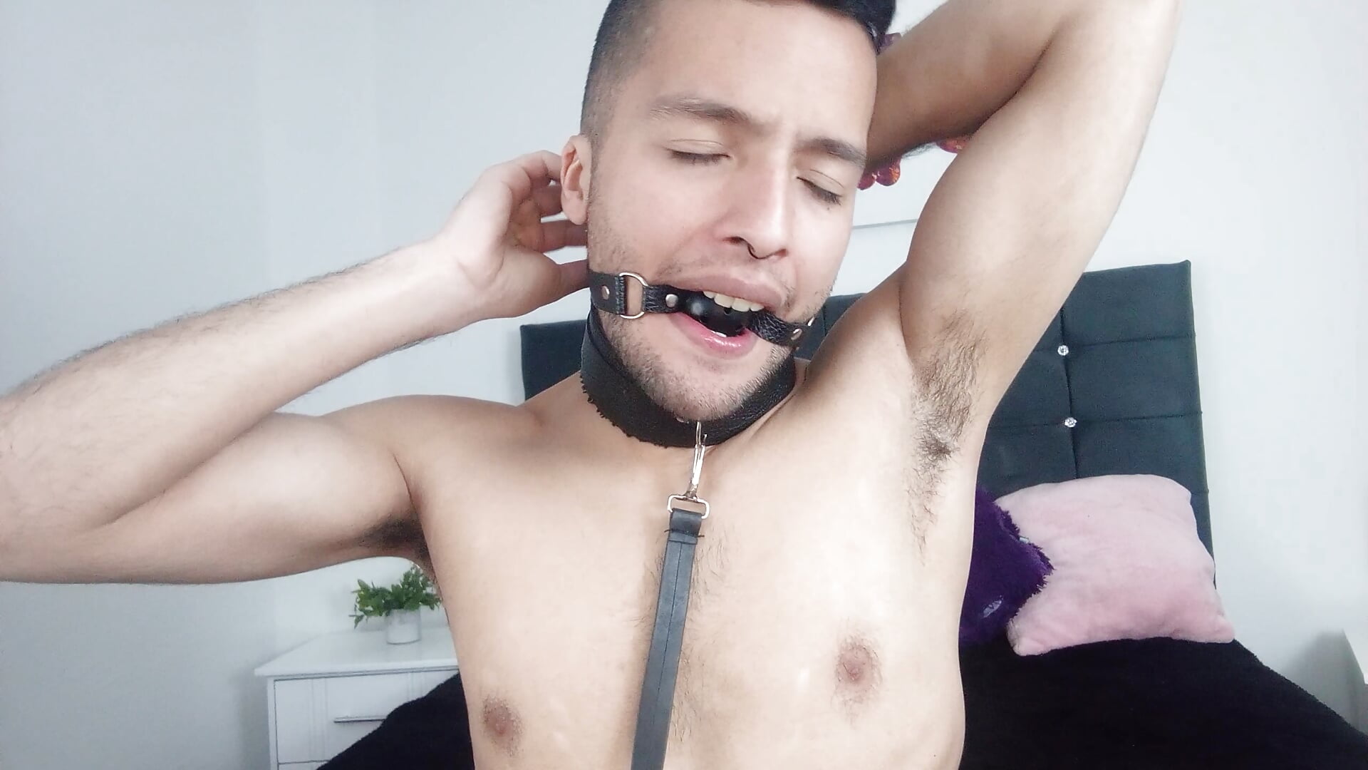 submissive for my master - video by LukaCastillo cam model