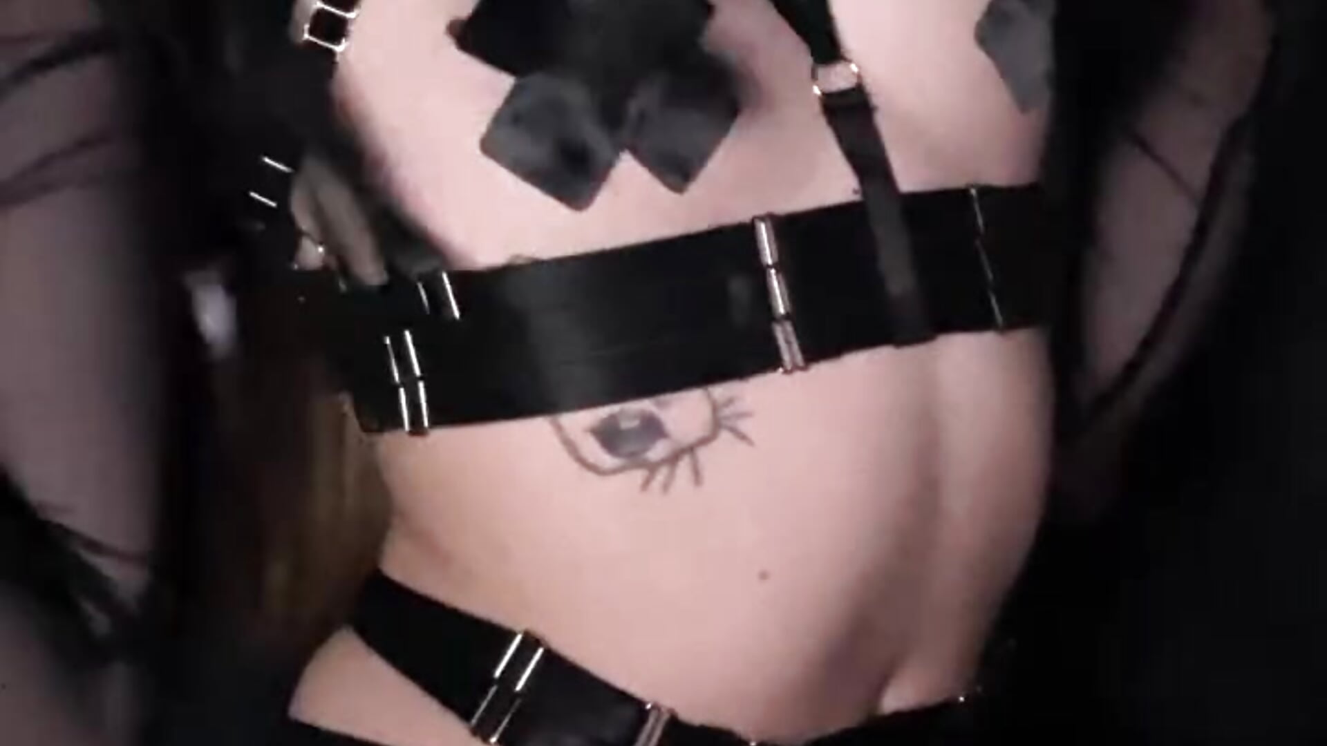 spank me?🍑