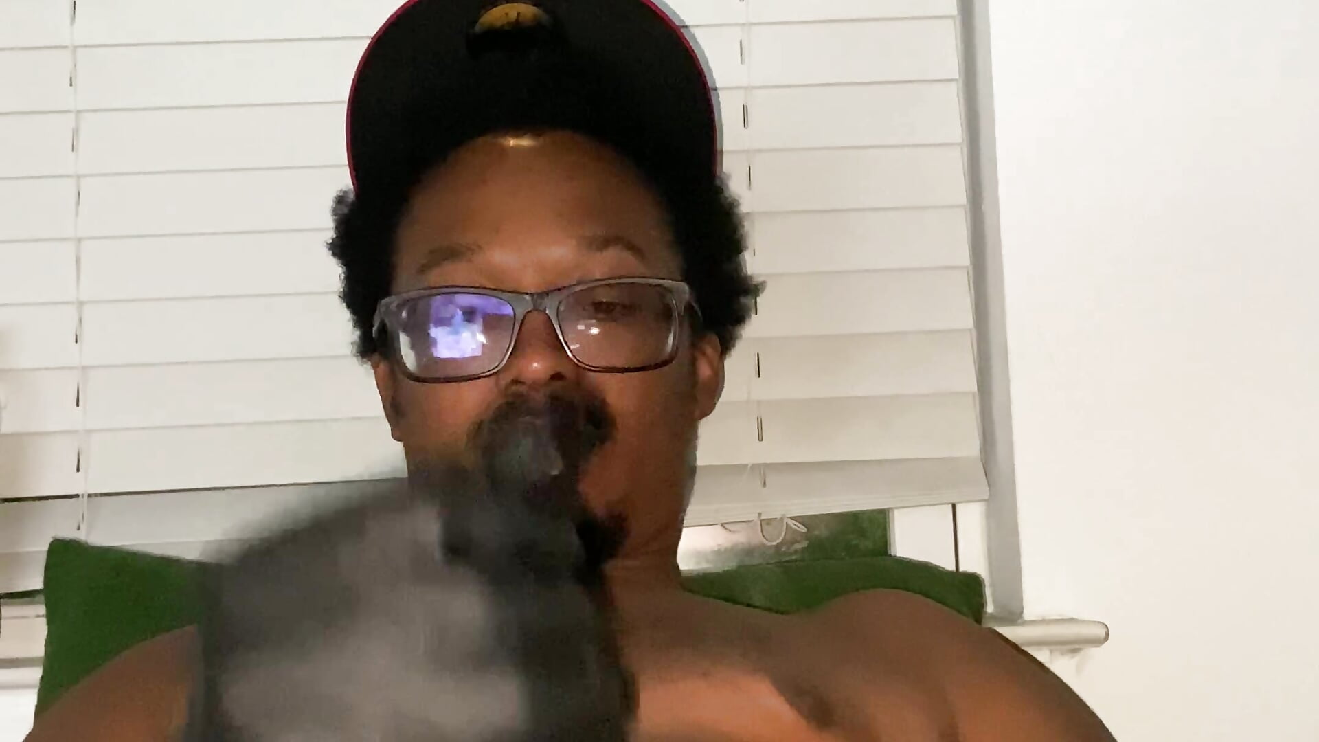 glossing that stick up 🍆💦 - video by demonpt3 cam model