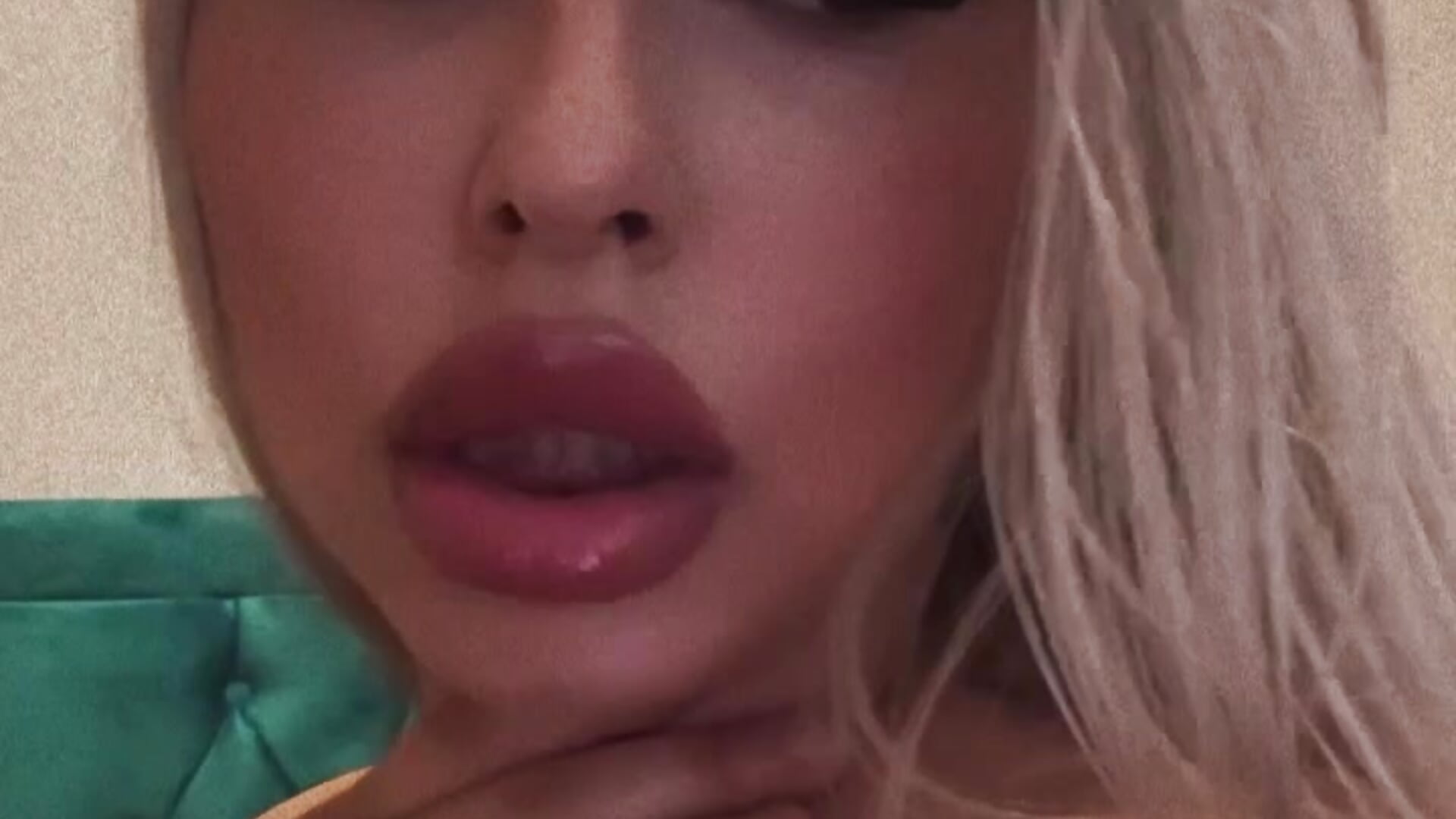 8502d9a01729492e8d4cfd7d1dec9698 - відео від вебкаммоделі YnnesBritney