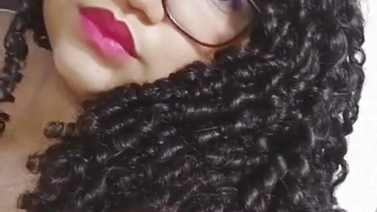 nice face - video by Miley_Collins cam model