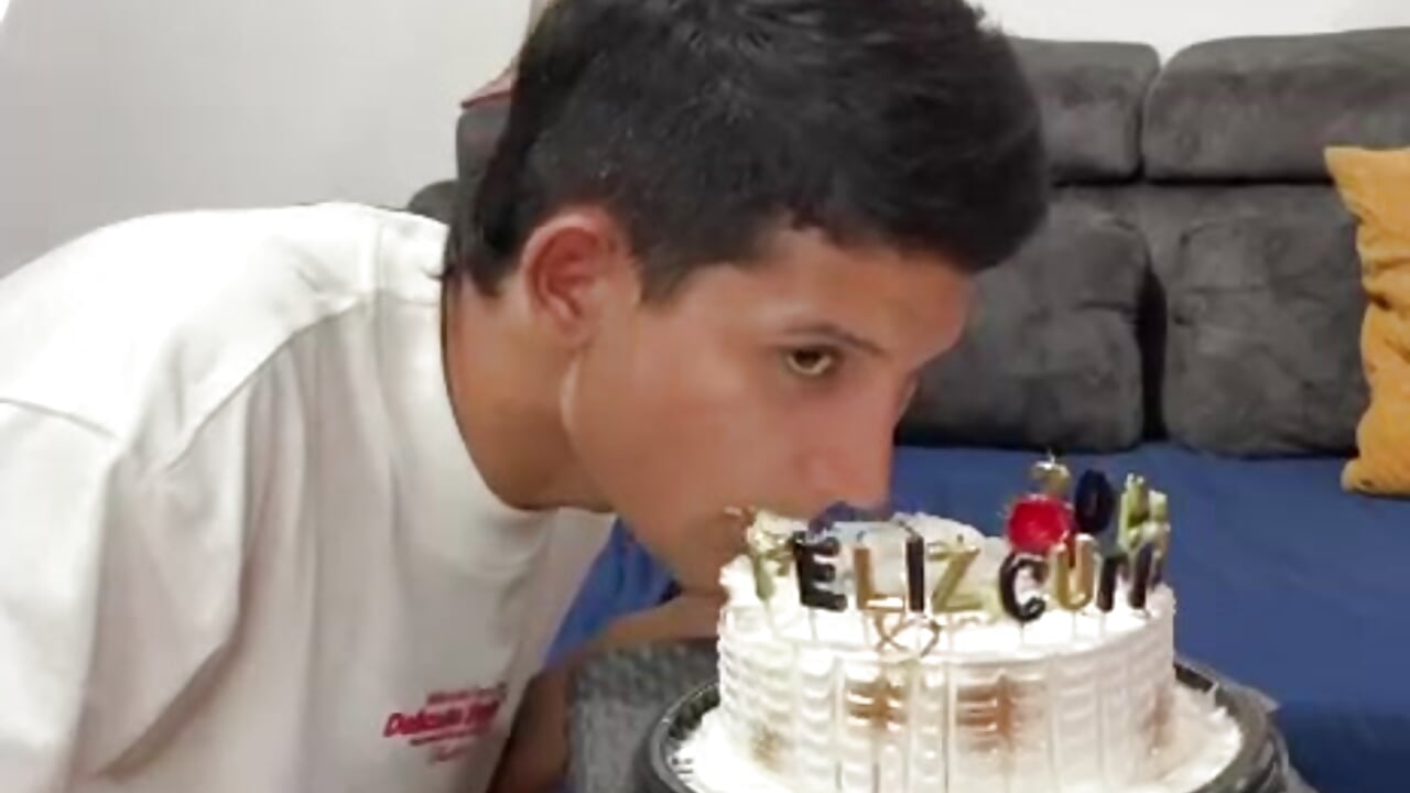 Happy birthday, many wishes! - video by Juan_Hotcaliemte cam model