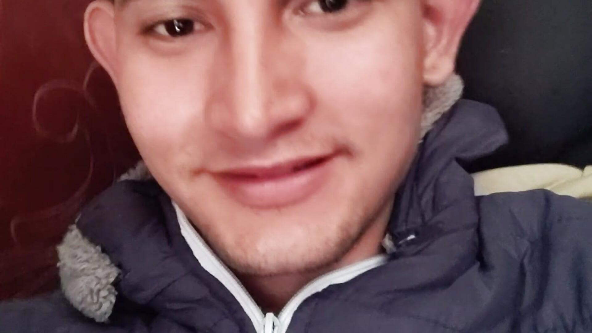 Here waiting for the surprise in the cold - video by Juan_Hotcaliemte cam model