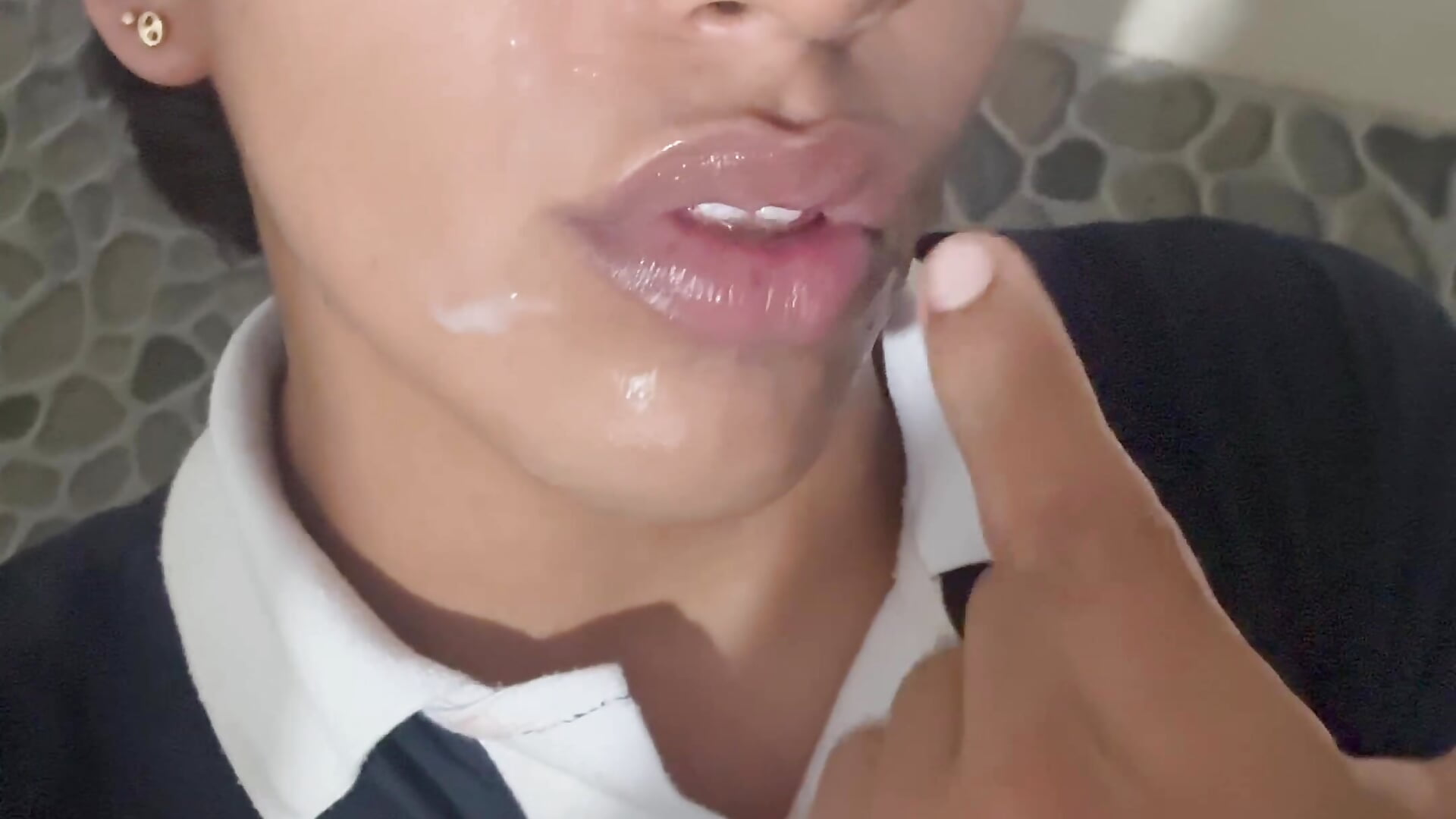 Drinking milk is healthy! 🐄 - video by Xander_bonnet1 cam model