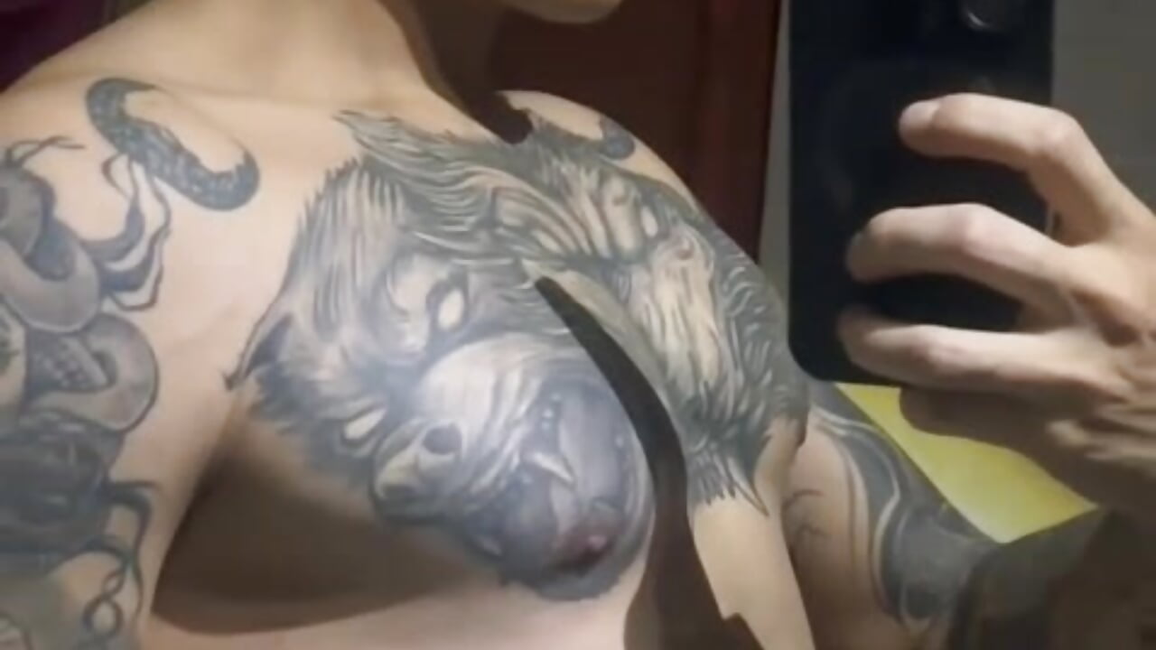 TIME TO HAVE A SHOWER - clip cu Masterdave7 model videochat