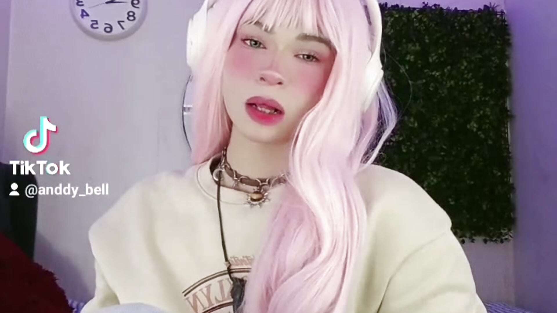 muahh💋 - video by andy_bell_x cam model