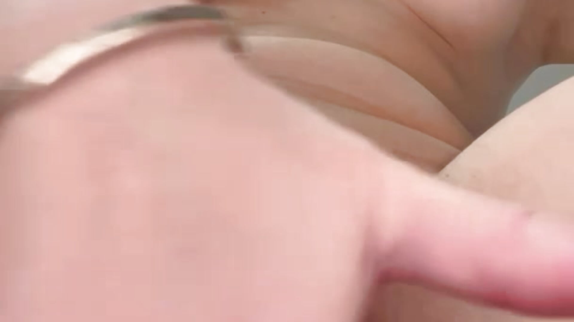 Watch me undress and finger myself in the pussy - CatVibe adlı kamera modelinin videosu