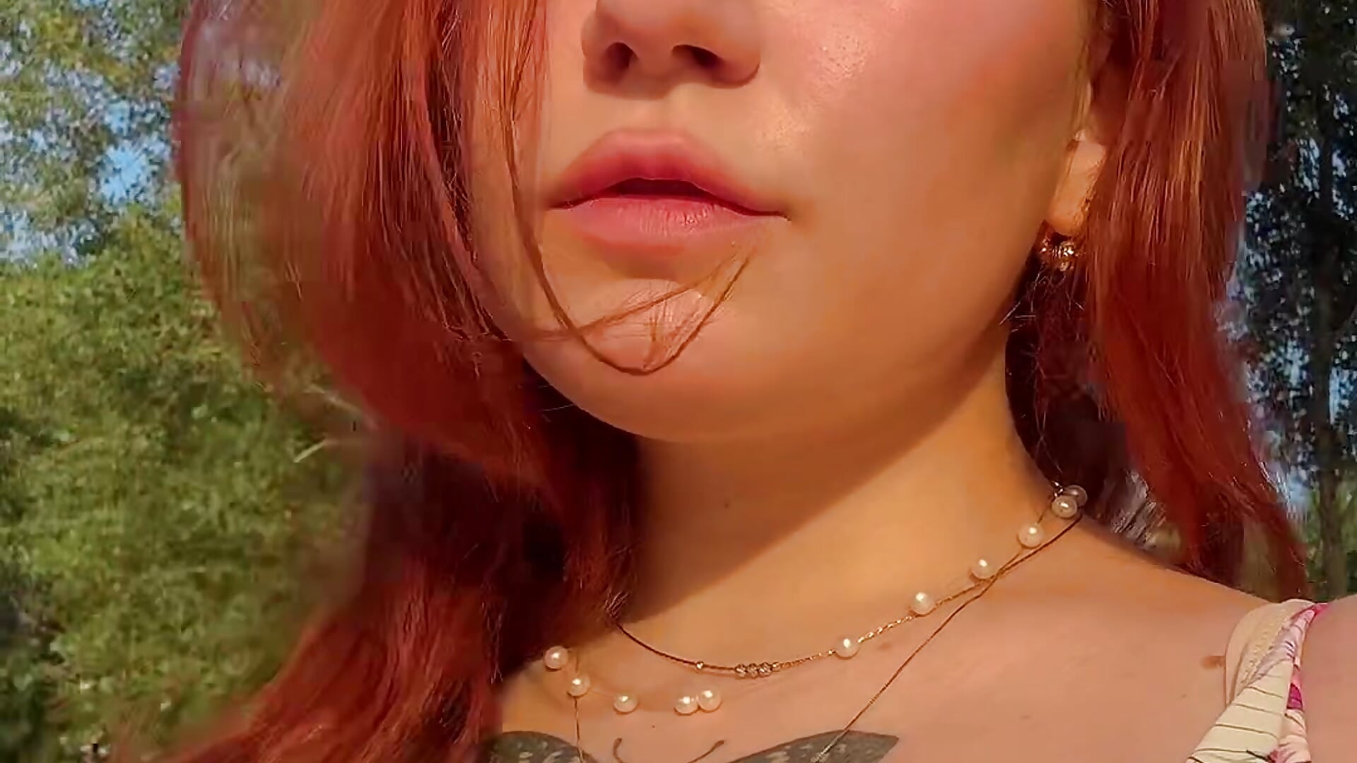 Beach day - video by RedShinee cam model