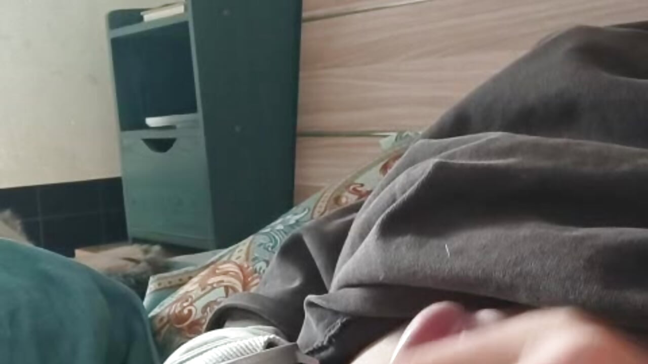 昨晚没直播 送个福利给粉丝吧 - video by DDYY12341 cam model