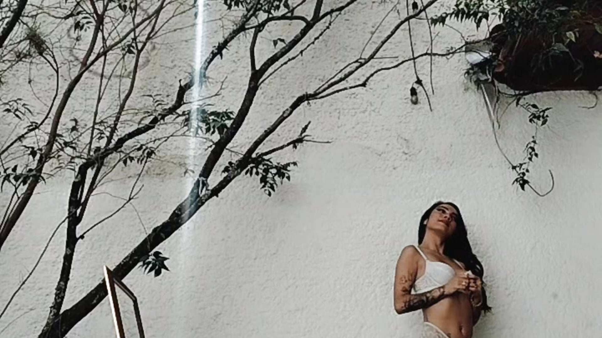 Model your beautiful body 𝑆𝑐𝑎𝑟𝑙𝑒𝑡𝑡 🌿🤍 - vidéo du modèle de showcams scarlet_castro