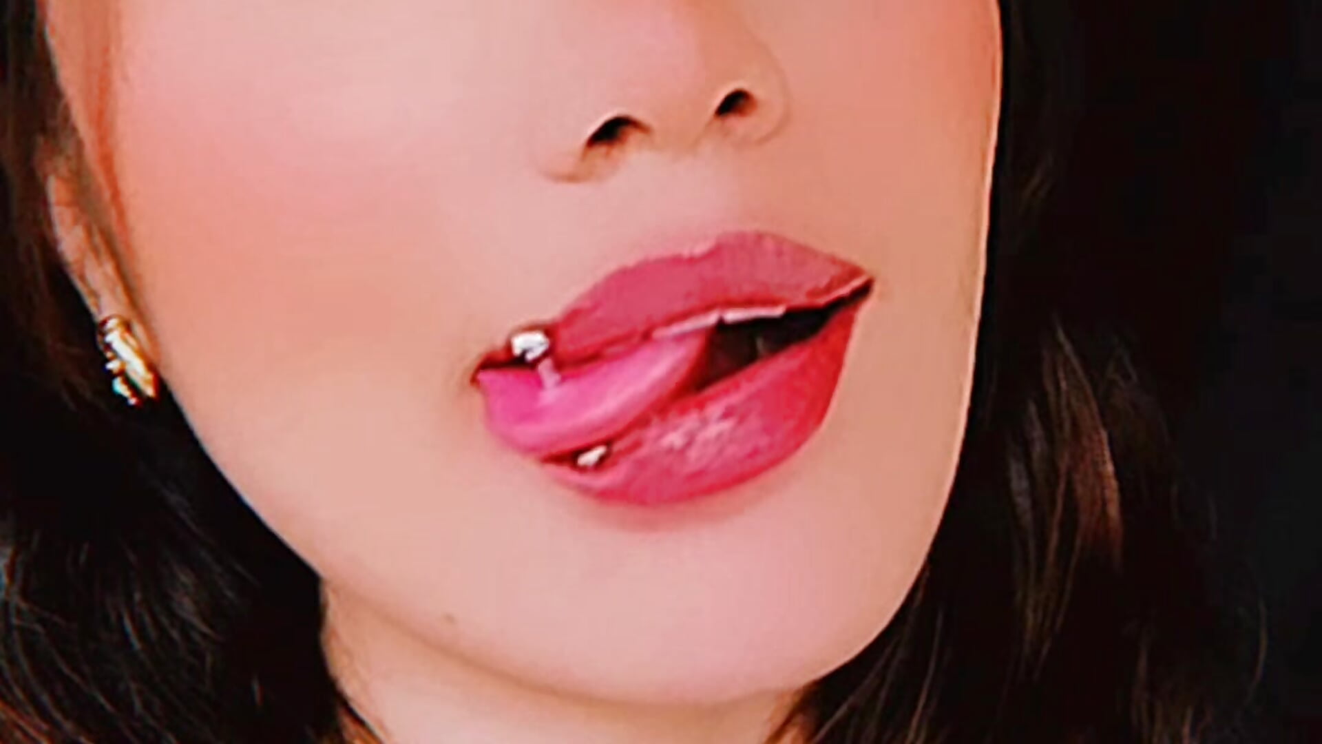 Pleasure piercings - vidéo du modèle de showcams scarlet_castro