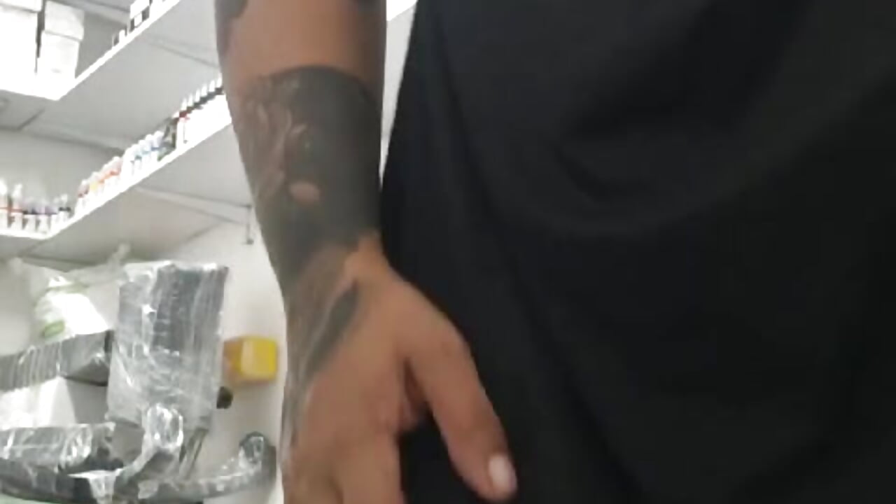 video tatuaje - video by CurvyHeat cam model