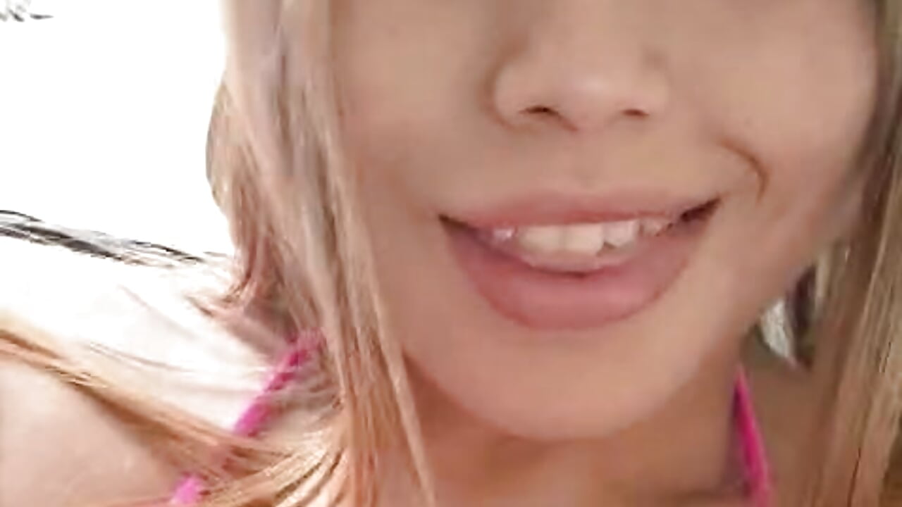 outdoors - vidéo du modèle de showcams Victoria_vallejo_