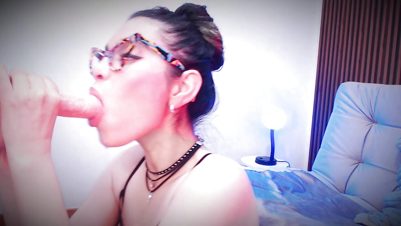 Ready to cum for me? - video by paulinabarnett- cam model