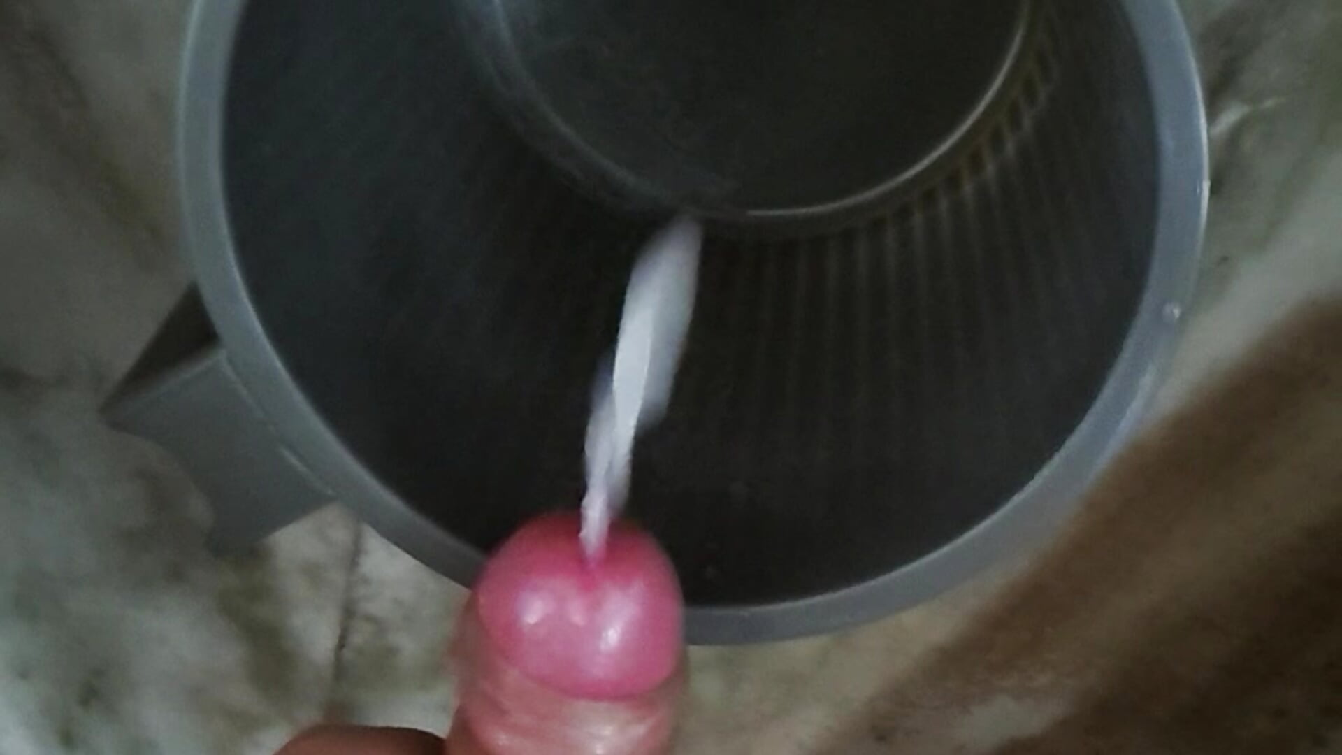 Collecting cum in a cup - JOJO_xxx_123主播的视频