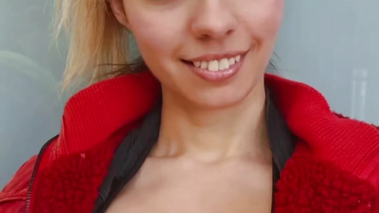 ❤️😘🥰 - video by allinqueen cam model