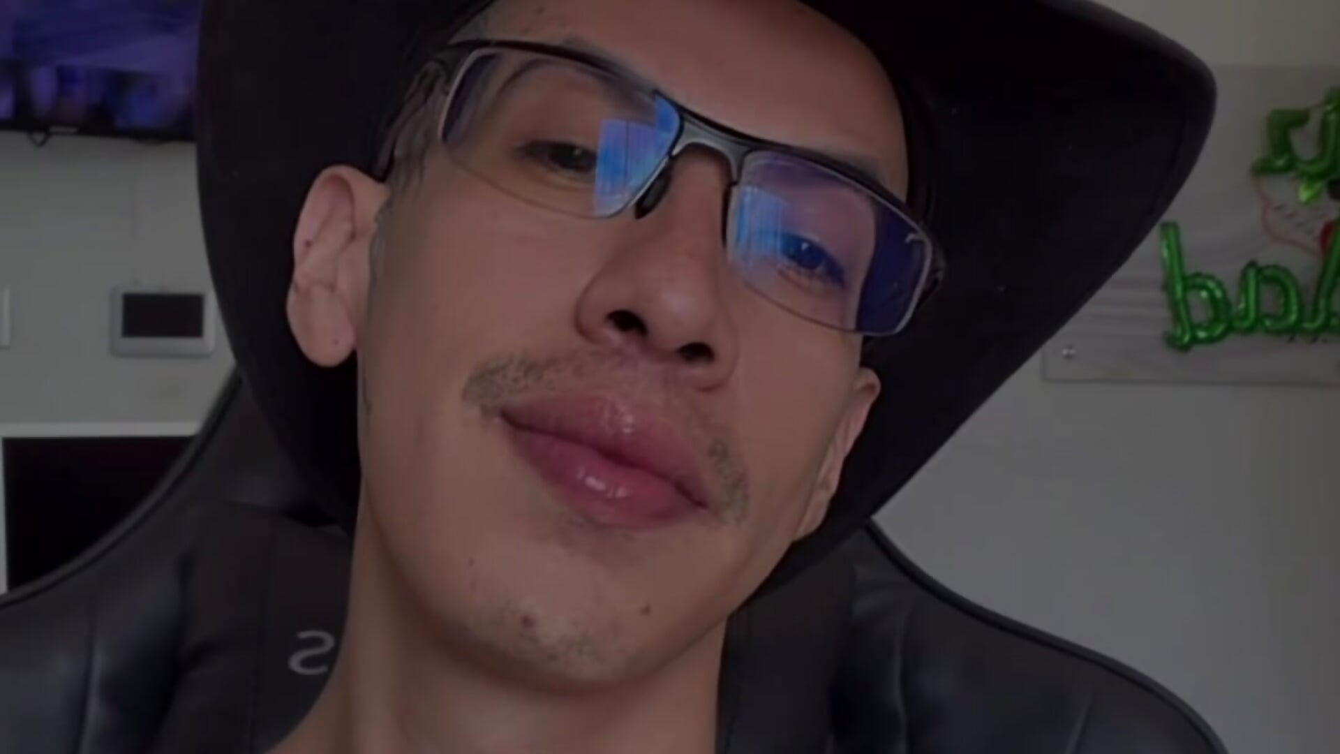 c4864d5e8439443d975ebb6ffa016aad.mov - βίντεο μοντέλου Pipe_Rudecatt