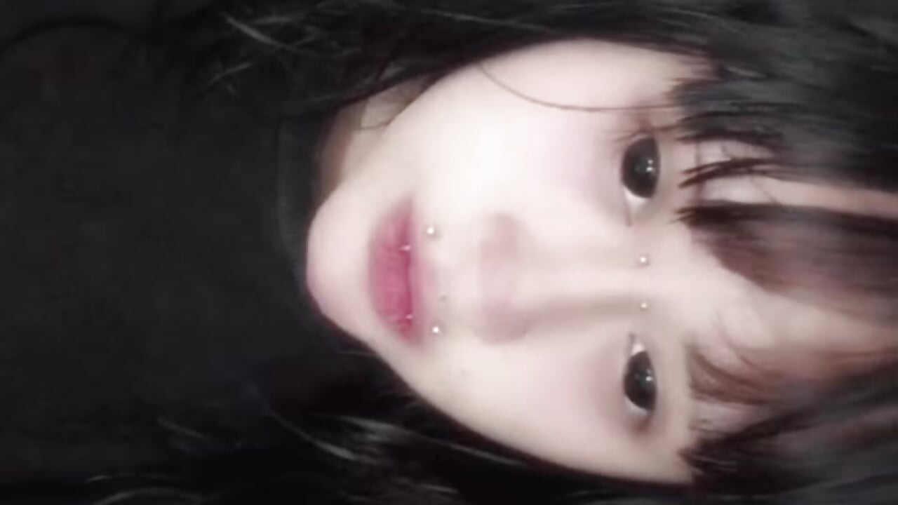 𝘤𝘩𝘰𝘴𝘰 - video by toky_doll cam model