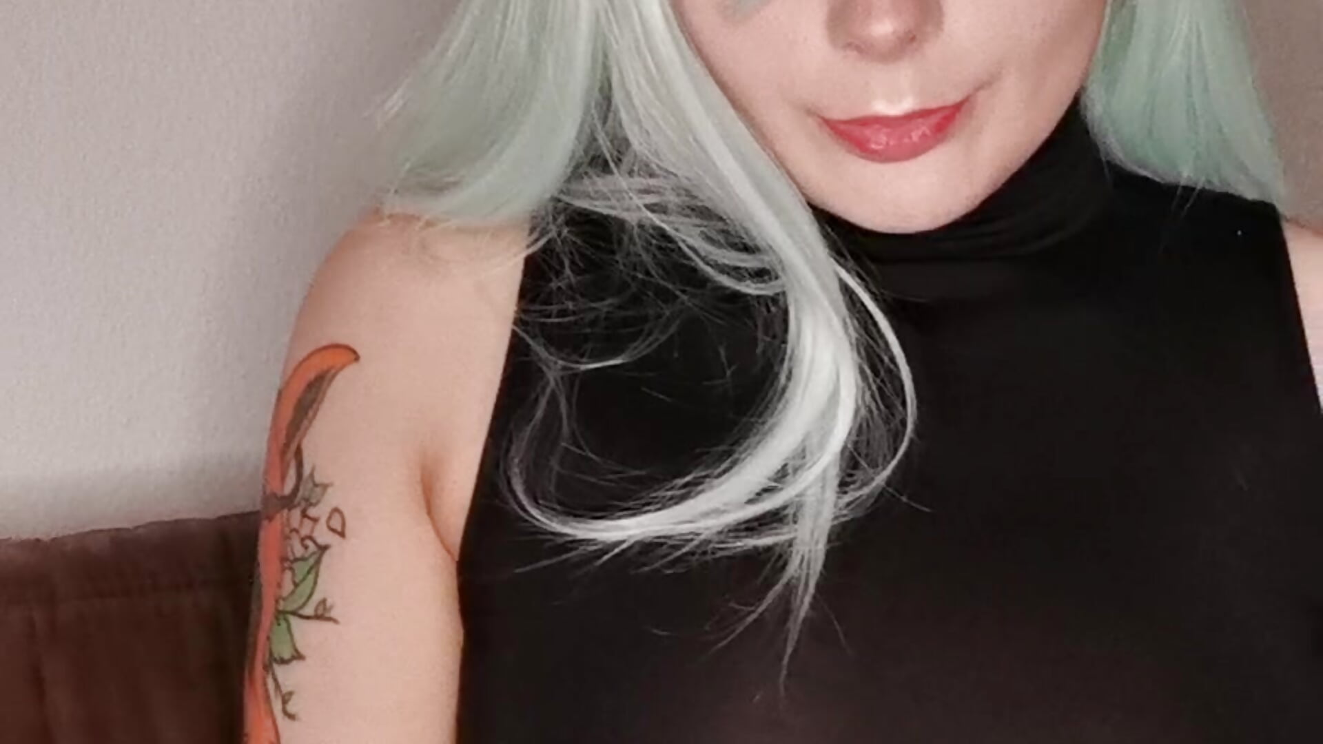 Wanna see my tattoos?💕