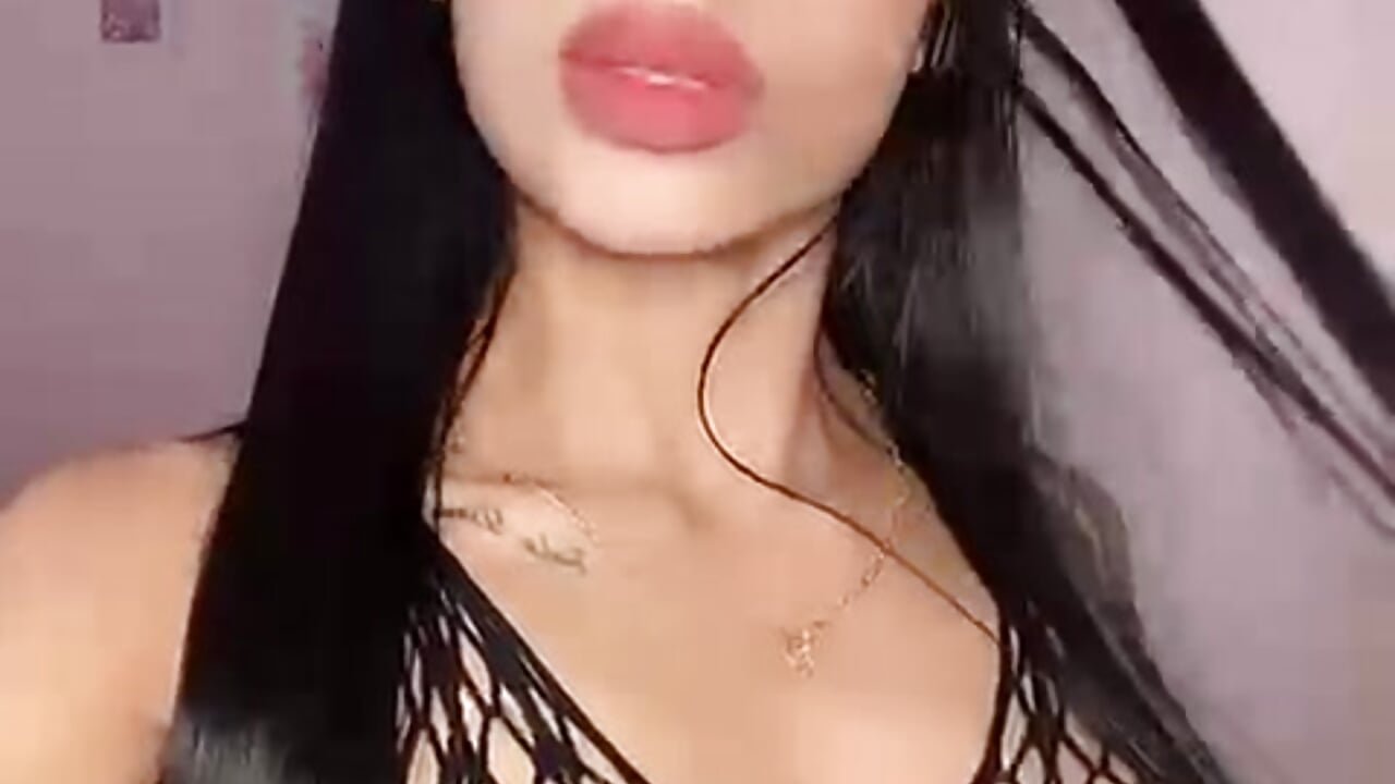 Hi! Get to know me 💖 - video by emmma_smith cam model