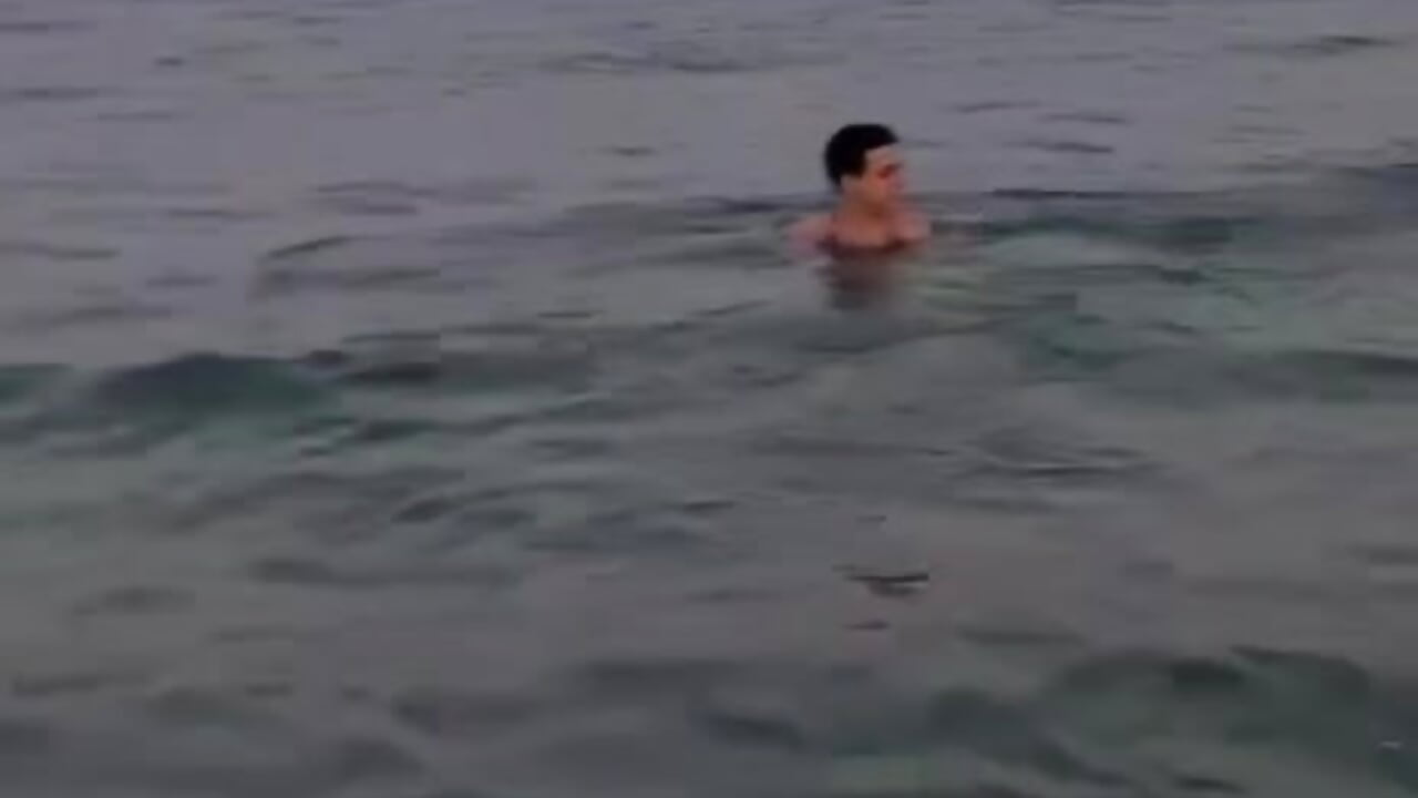 I like going to the beach, and you?