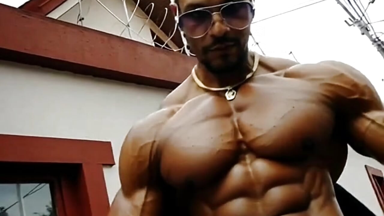 Work work work - video van Aaronguz95 cam-model