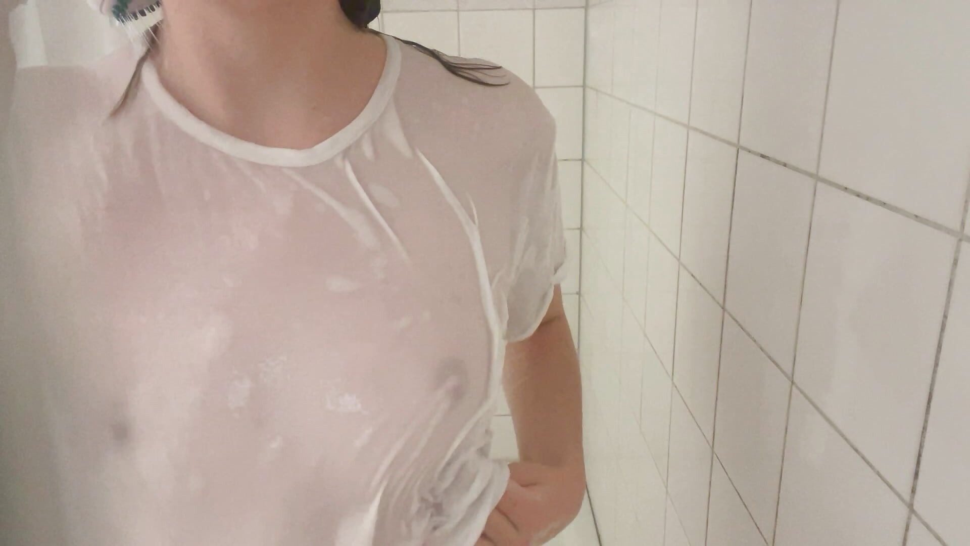 My white t-shirt gets wet in the shower