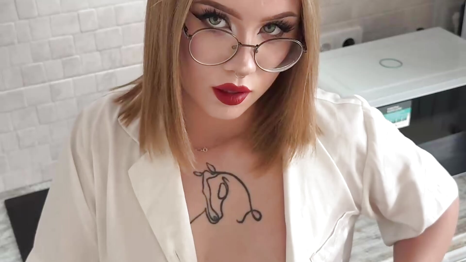 Undressing a teacher. Dream or reality? - royce_ghost1 캠 모델의 동영상