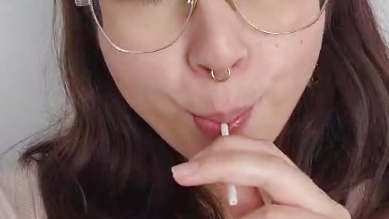Hi baby - video by VictoriaBlows cam model