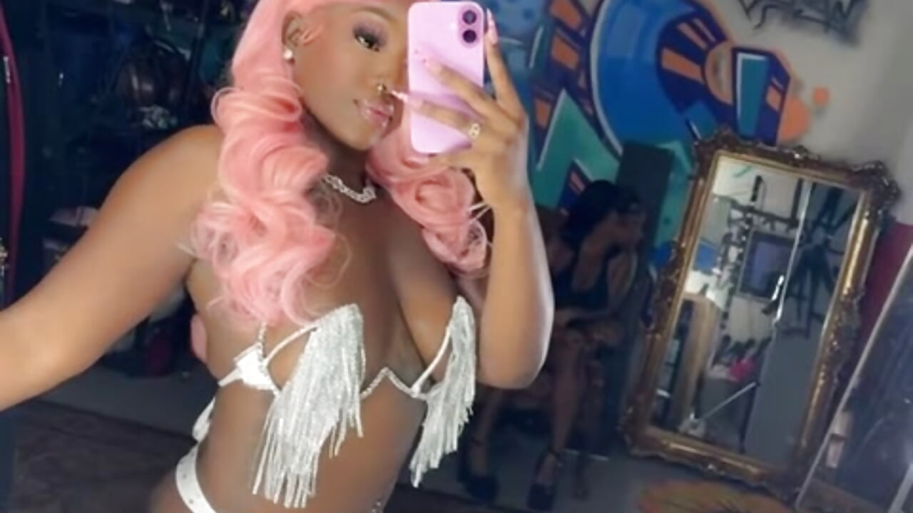 barbie gyal bday shoot - video od modelky/modela londonsfantasy