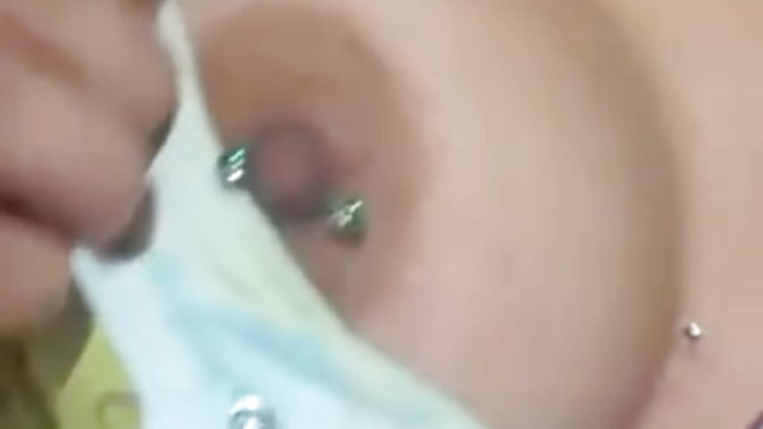 nipple play🍒 - Video von Lee_Ash Cam-Model