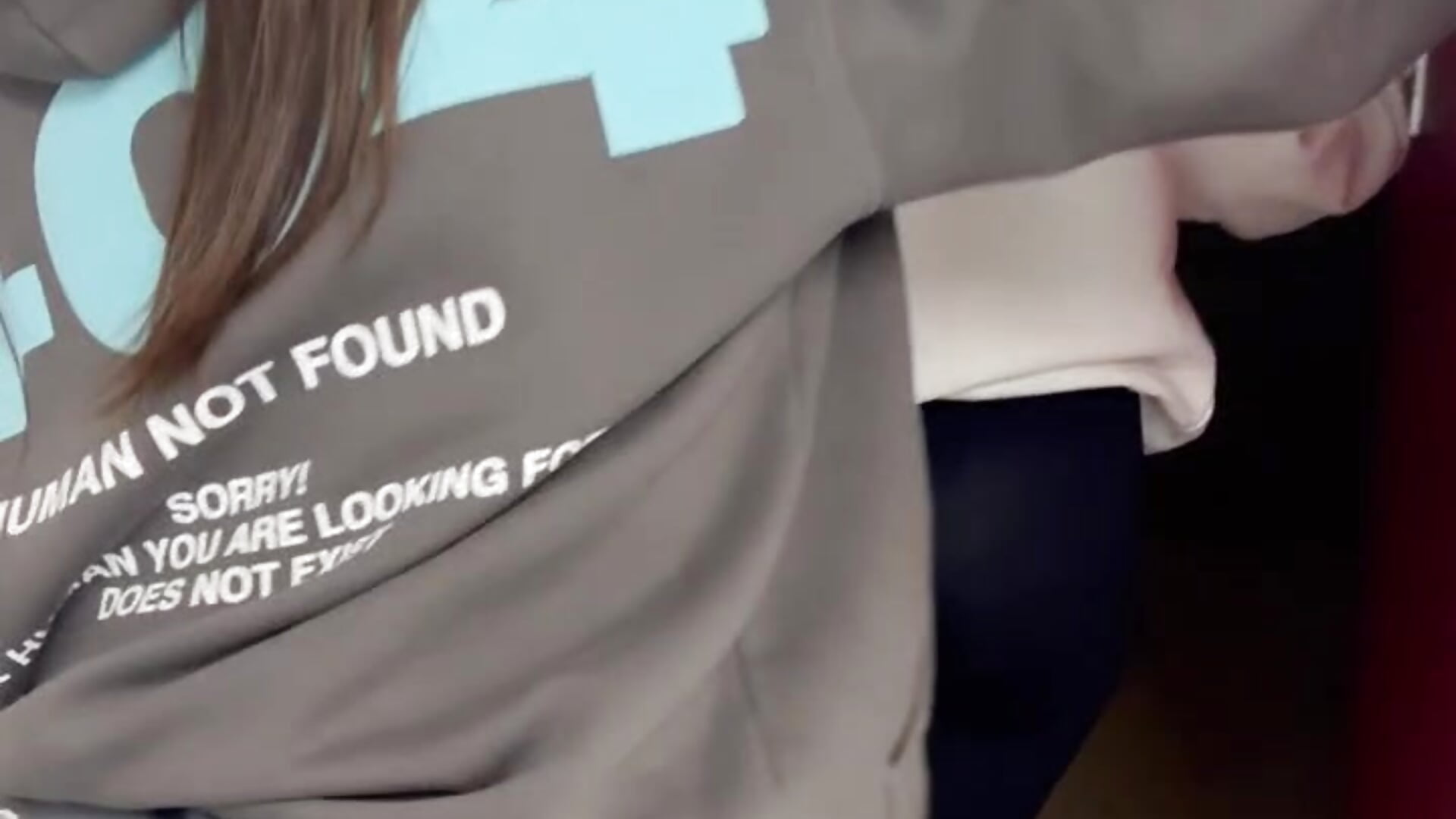 Teaser 👭 Stairwell 🚘with Obviouslypeachy - vídeo de BrownieyQueen modelo de câmara