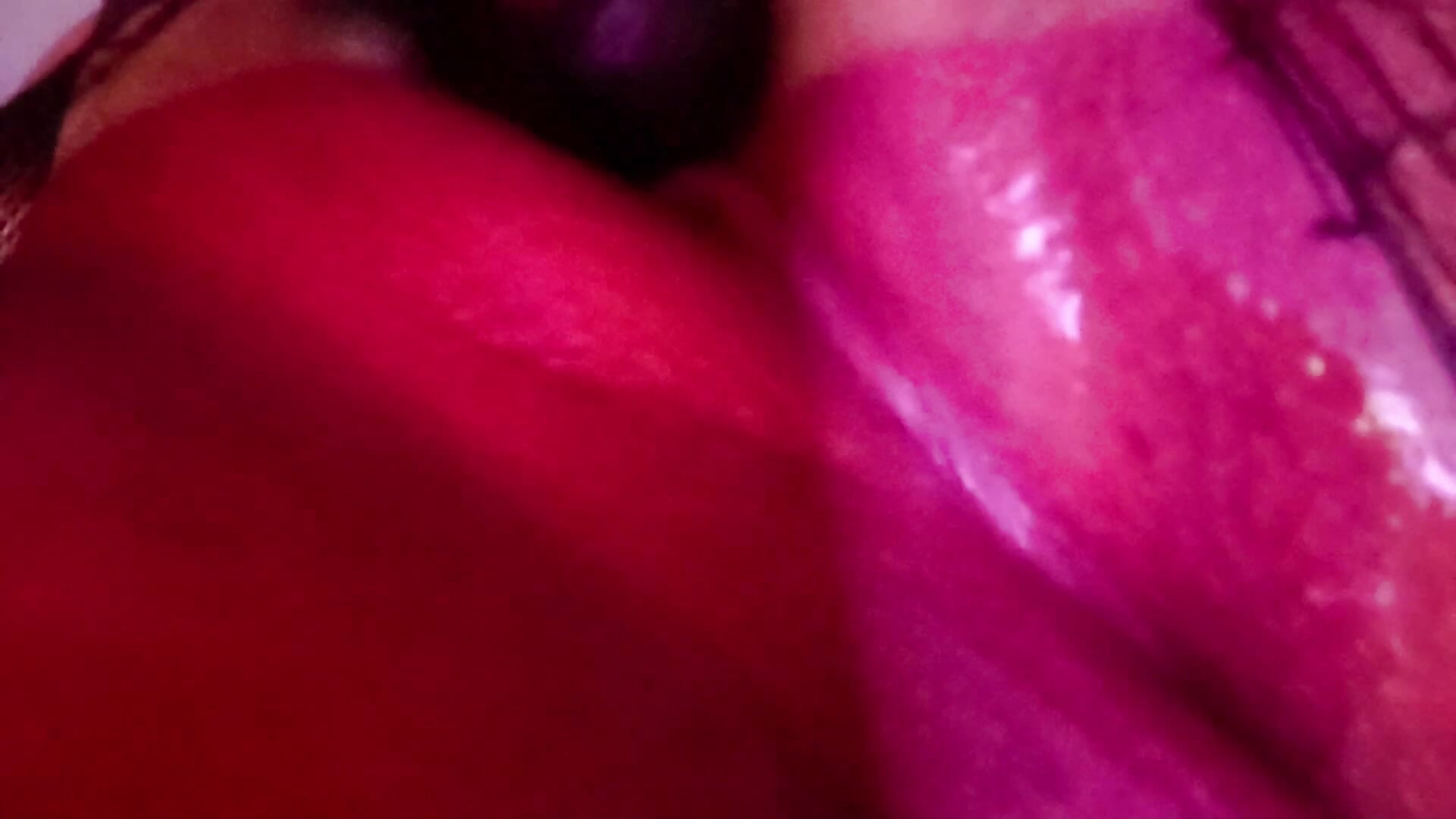 alone in my afternoon ufff delicious squirt - סרטון של MaggaCass, דוגמן/ית מצלמה