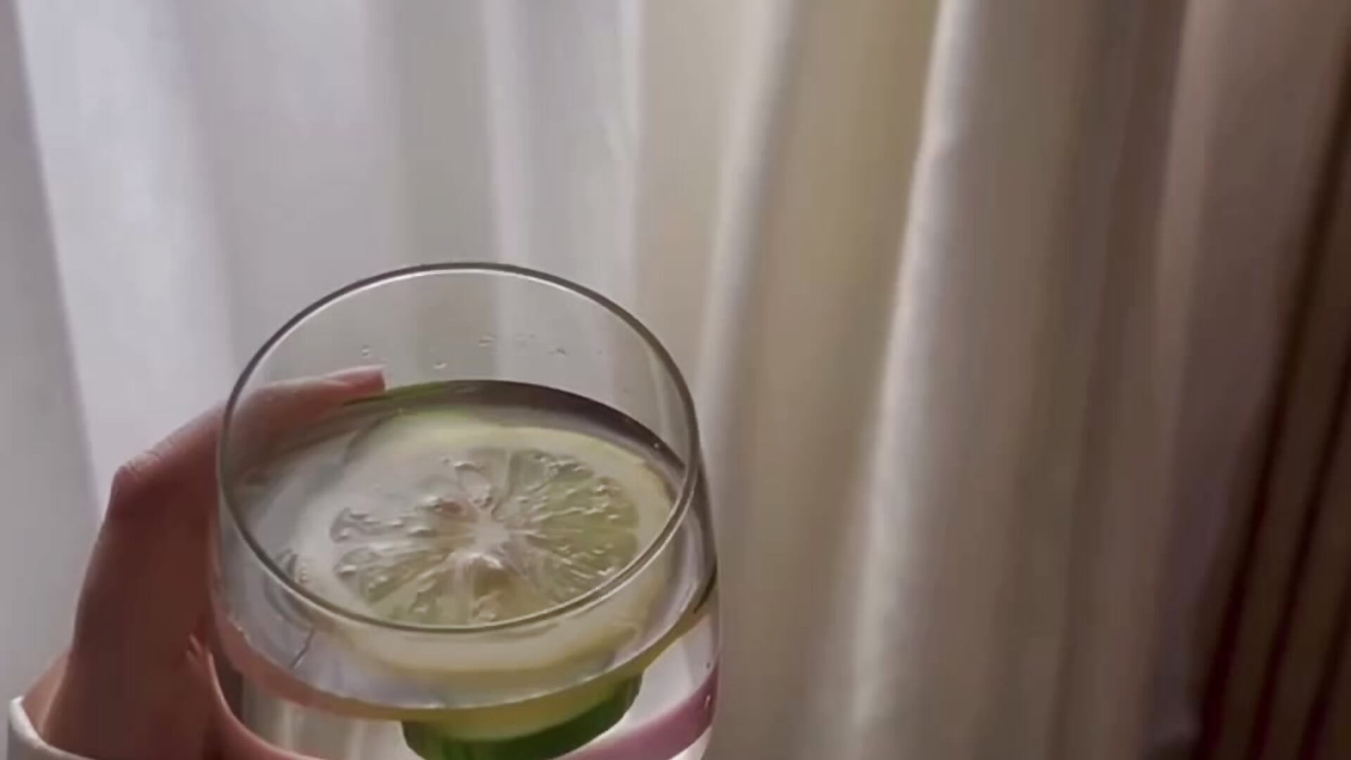 WELCOME – видео вебкам-модели LunaRayy