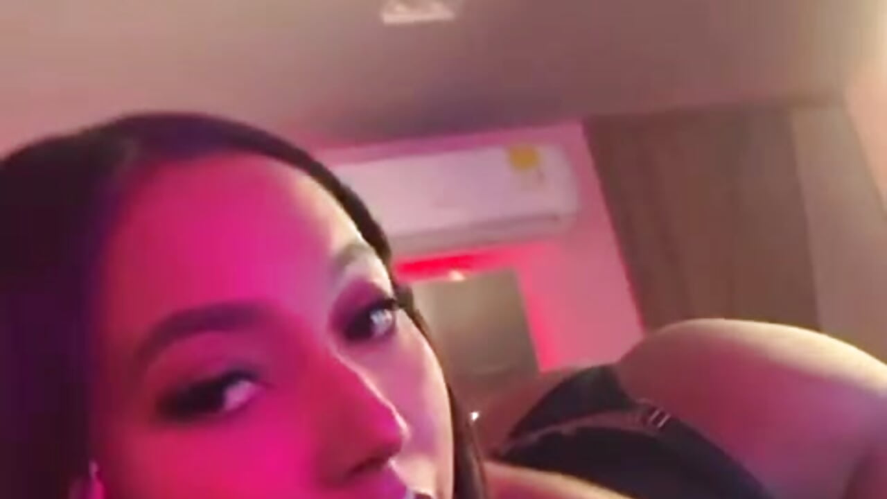 the queen GABY - video by GabrielaLugo cam model