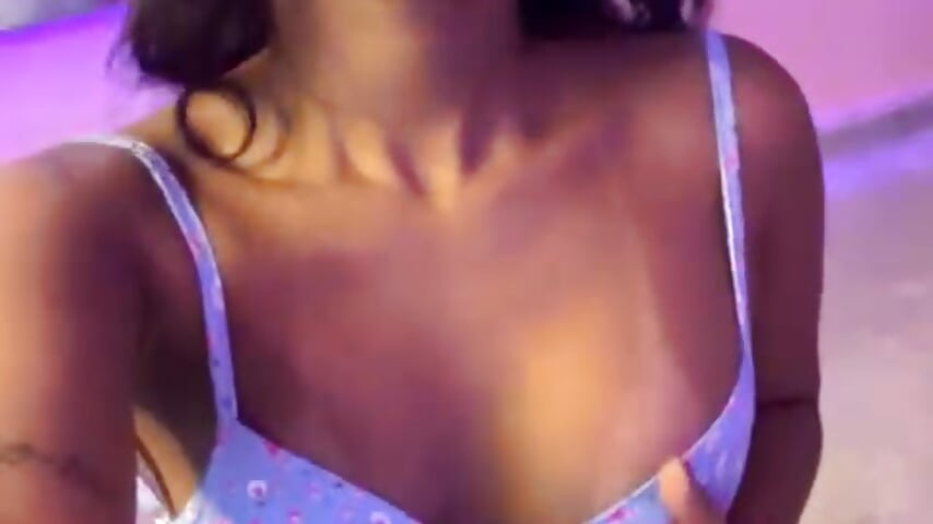 YOU LOOK AT THAT COLOR - video by GabrielaLugo cam model
