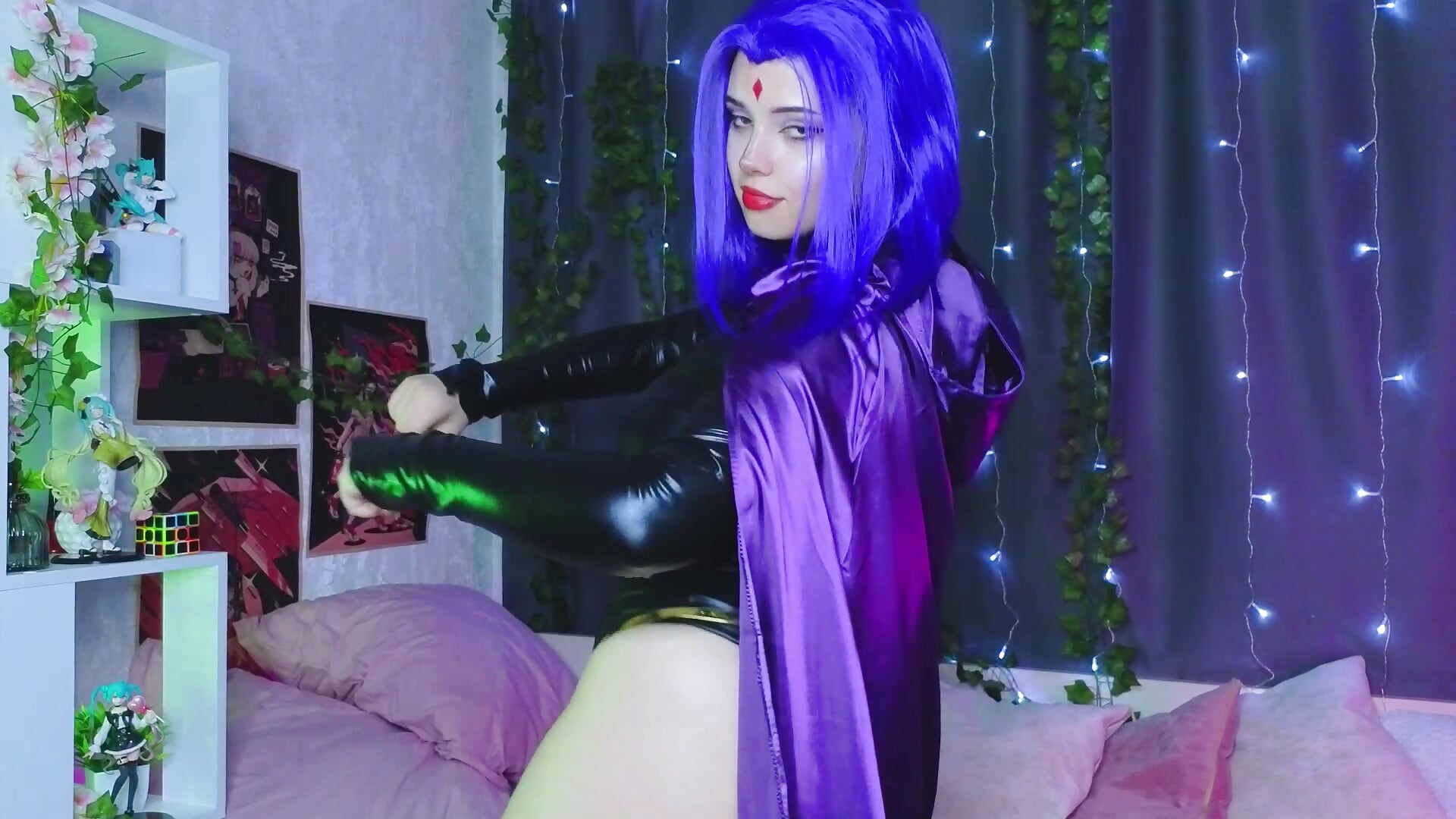 Raven - video by DorisGaillard cam model