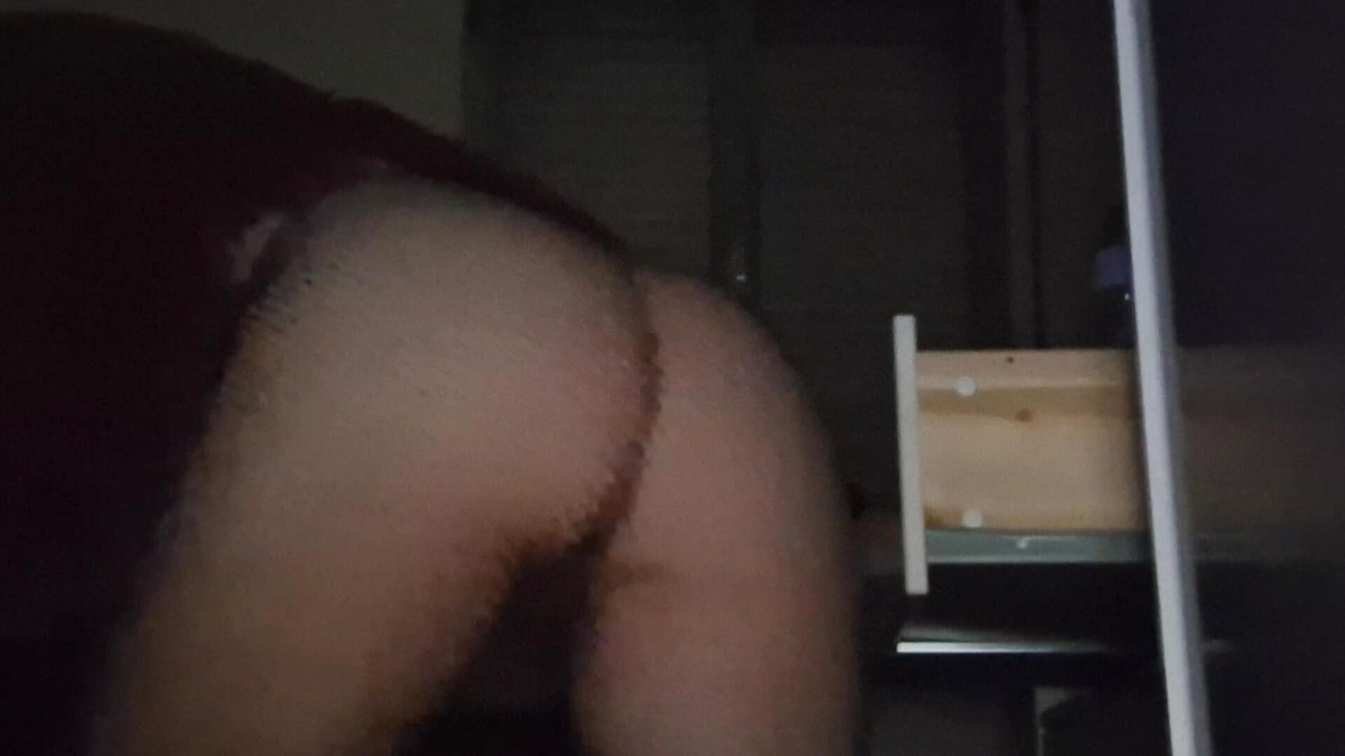 That's how I dress at homa - video by RodSlut cam model